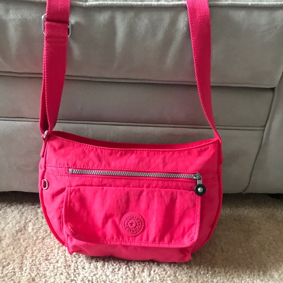 hot pink kipling bags